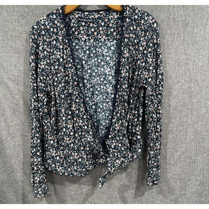 Abercrombie Fitch Women L Wrap Shirt Blouse Top Navy Blue Ditsy Floral Lace Fem
